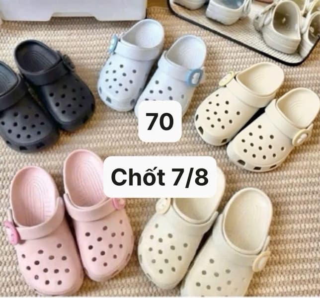 07/08 Dép sục nhựa khoá Crocs #L7804 - Đen - 38